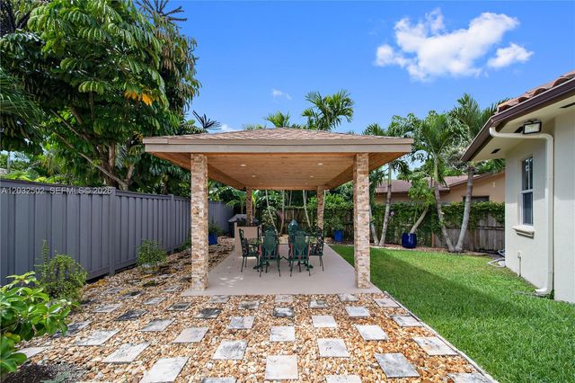 5751 SW 59th PL 5751, South Miami, FL 33143