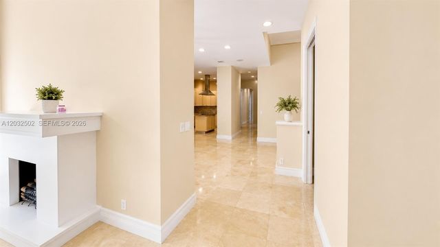 5751 SW 59th PL 5751, South Miami, FL 33143