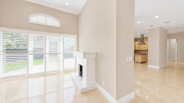 5751 SW 59th PL 5751, South Miami, FL 33143