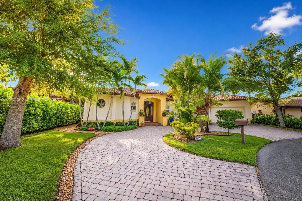 5751 SW 59th PL 5751, South Miami, FL 33143