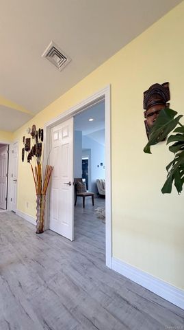 110 Willow Wood Drive, Oakdale, NY 11769