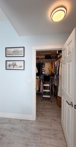 110 Willow Wood Drive, Oakdale, NY 11769