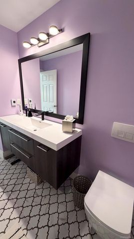 110 Willow Wood Drive, Oakdale, NY 11769