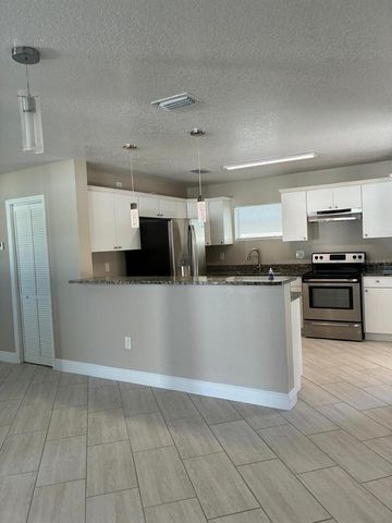 1409 WISHING WELL WAY, Tampa, FL 33619