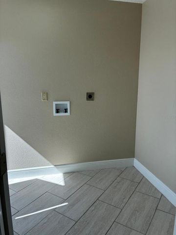 1409 WISHING WELL WAY, Tampa, FL 33619