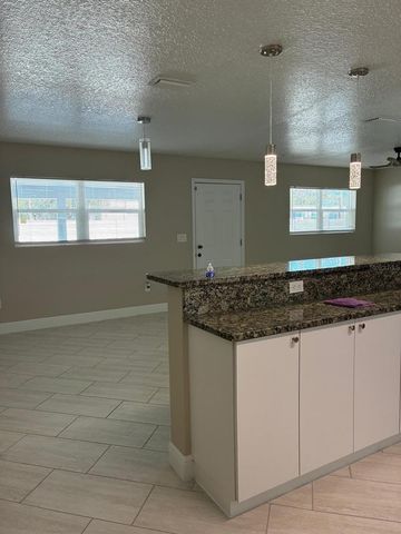 1409 WISHING WELL WAY, Tampa, FL 33619