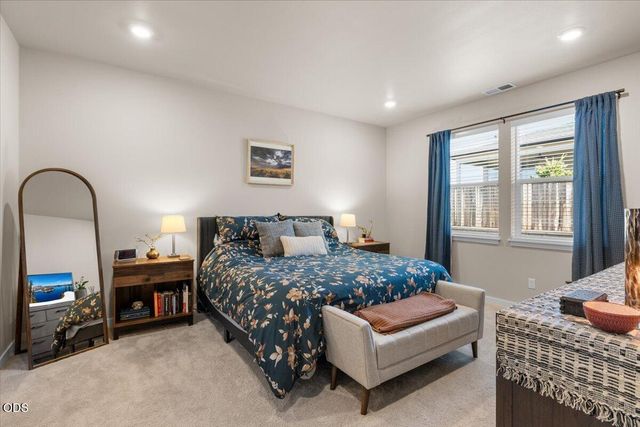 3281 Broken Top Way, Medford, OR 97504