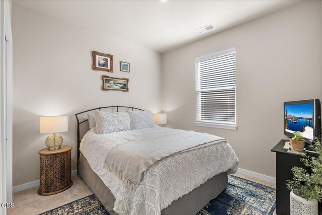 3281 Broken Top Way, Medford, OR 97504