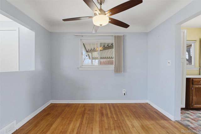 31651 Grant Street, Wayne, MI 48184