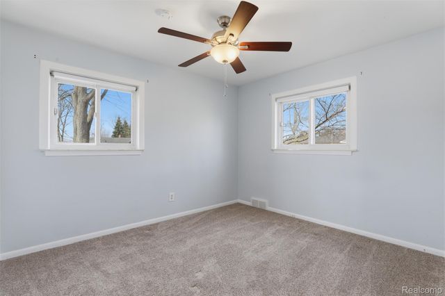 31651 Grant Street, Wayne, MI 48184