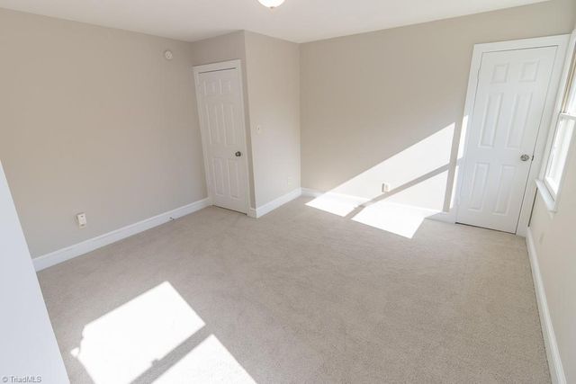 19 Gatehouse Lane, Greensboro, NC 27407