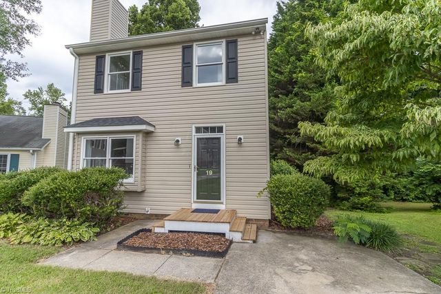19 Gatehouse Lane, Greensboro, NC 27407