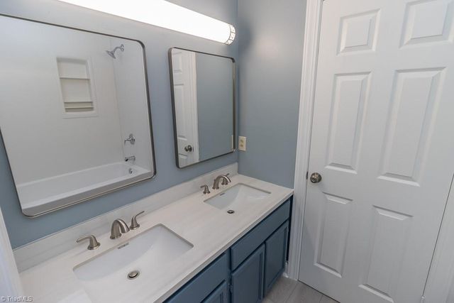 19 Gatehouse Lane, Greensboro, NC 27407