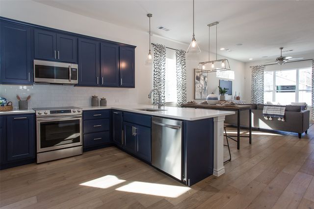 2807 Stanley Avenue, Fort Worth, TX 76110