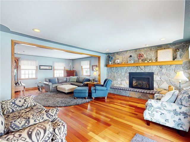 4804 White Oaks Drive, Steubenville, OH 43953