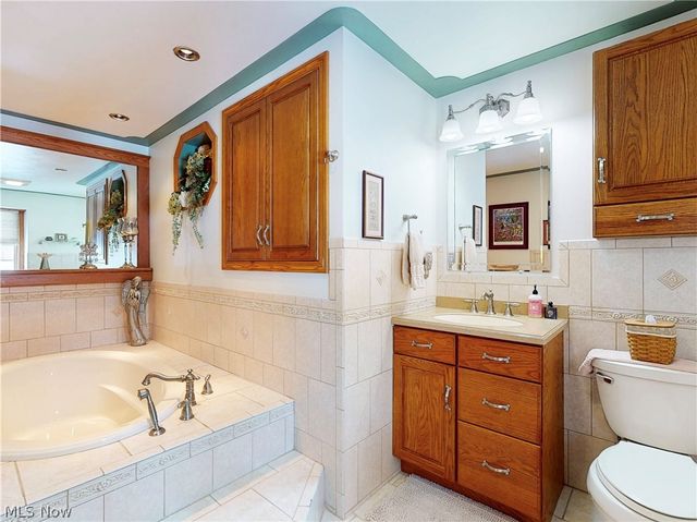 4804 White Oaks Drive, Steubenville, OH 43953