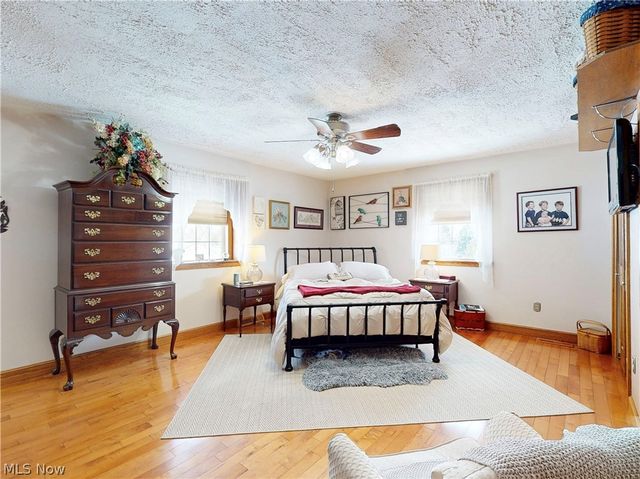 4804 White Oaks Drive, Steubenville, OH 43953