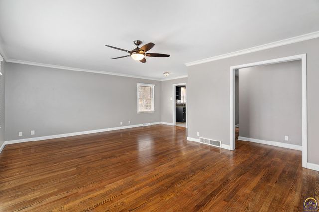 1530 SW Wayne AVE, Topeka, KS 66604