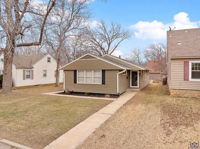 1530 SW Wayne AVE, Topeka, KS 66604
