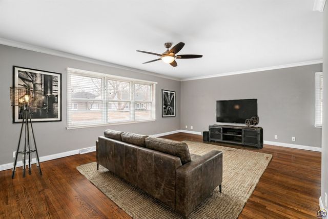 1530 SW Wayne AVE, Topeka, KS 66604