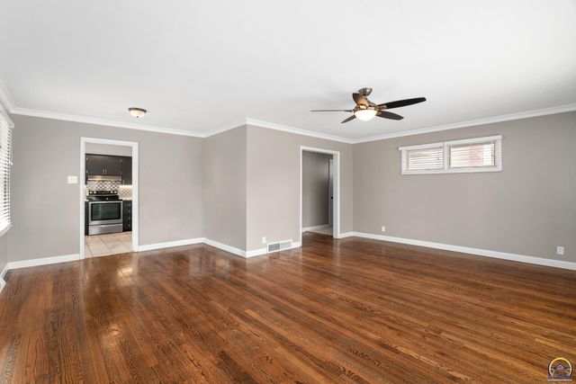 1530 SW Wayne AVE, Topeka, KS 66604