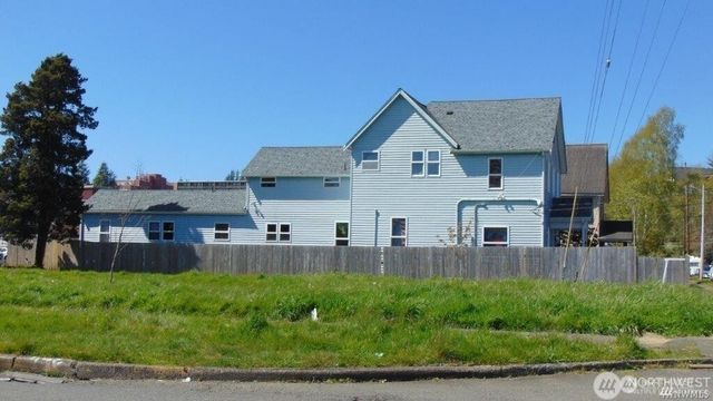 307 N E Street, Aberdeen, WA 98520