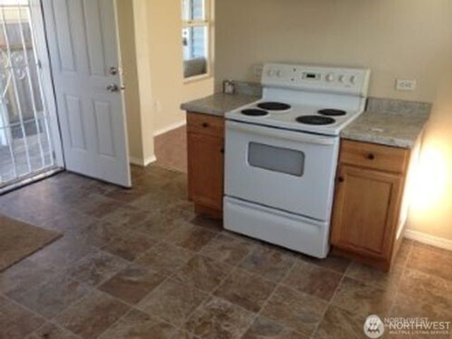 307 N E Street, Aberdeen, WA 98520