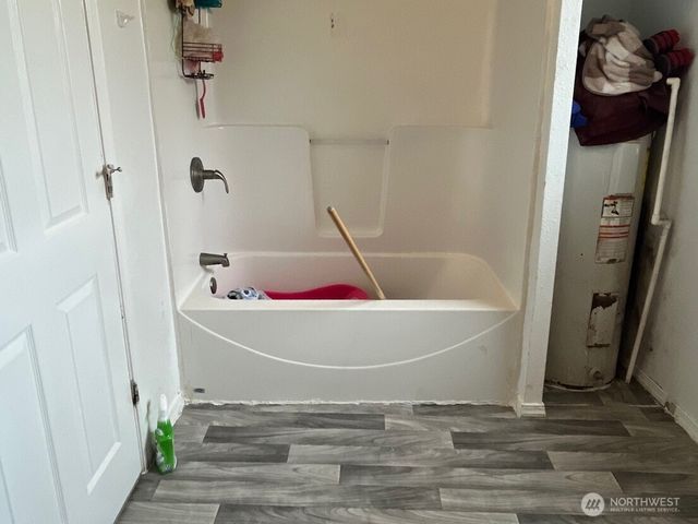 307 N E Street, Aberdeen, WA 98520