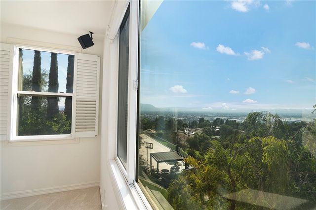 3429 Castleman Lane, Burbank, CA 91504