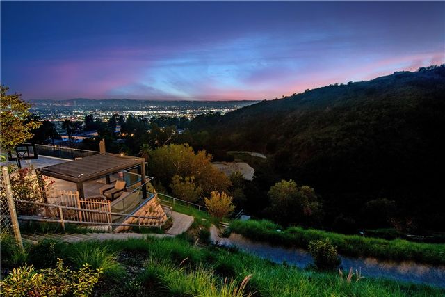 3429 Castleman Lane, Burbank, CA 91504