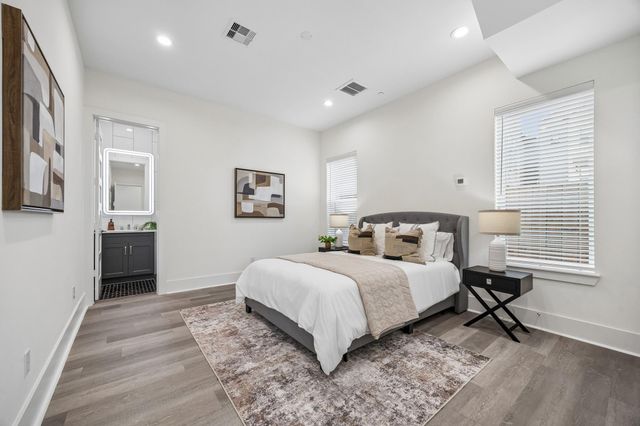 1618 Ojeman Road A, Houston, TX 77055