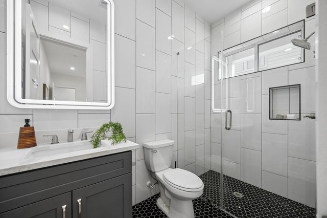 1618 Ojeman Road A, Houston, TX 77055