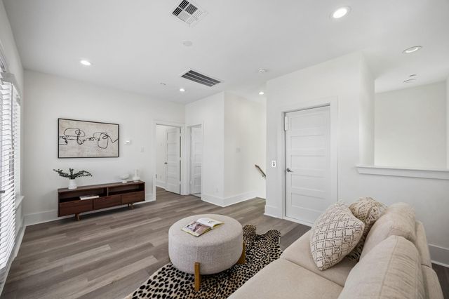 1618 Ojeman Road A, Houston, TX 77055