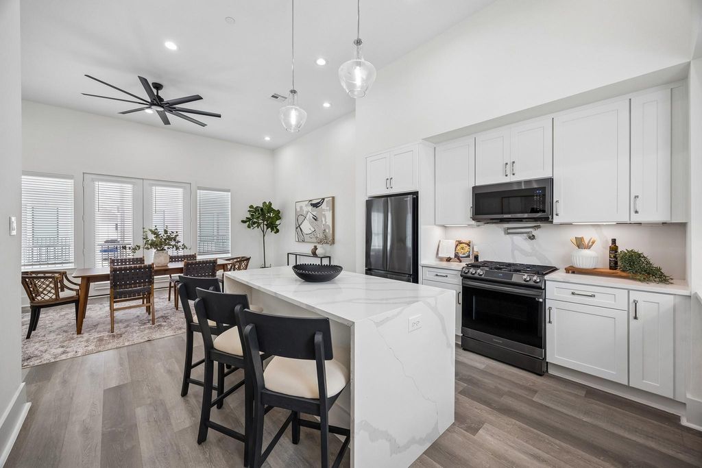 1618 Ojeman Road A, Houston, TX 77055