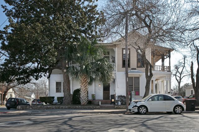 822 E Carson St Apt 4, San Antonio, TX 78208