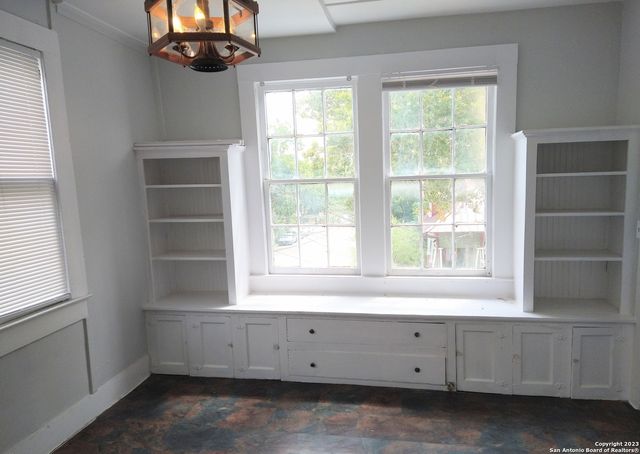 822 E Carson St Apt 4, San Antonio, TX 78208