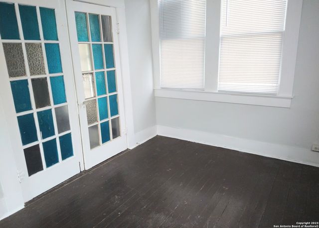 822 E Carson St Apt 4, San Antonio, TX 78208