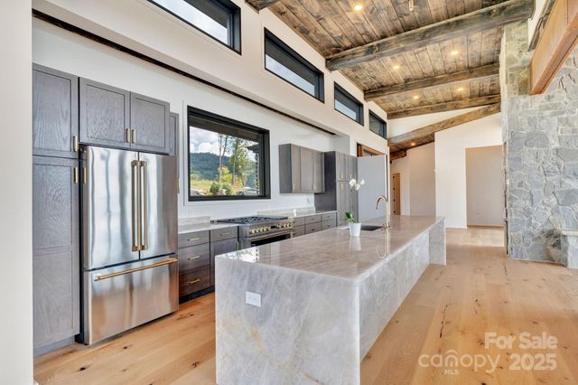 294 Silver Eagle Trail, Banner Elk, NC 28604