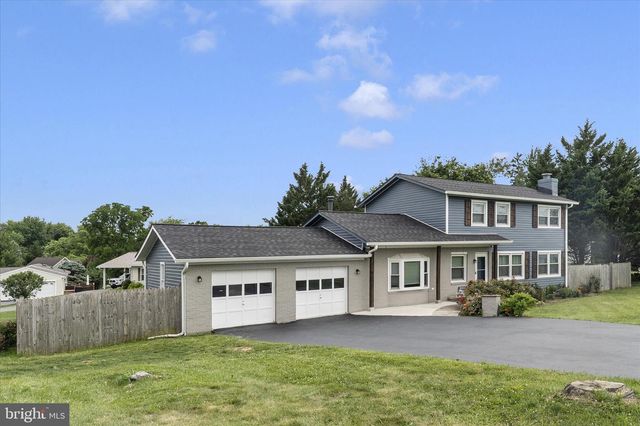 301 LANAFIELD DR, Boonsboro, MD 21713