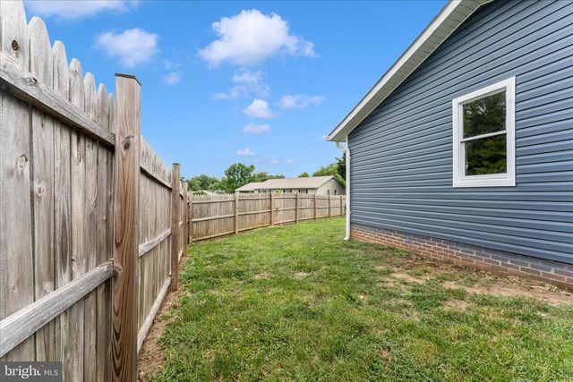 301 LANAFIELD DR, Boonsboro, MD 21713