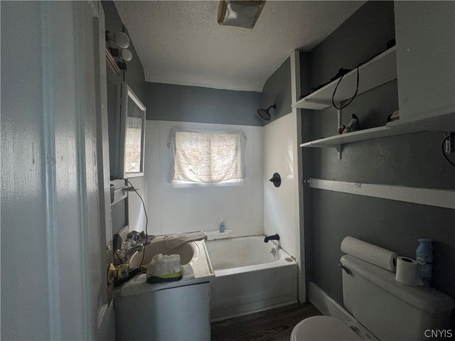 213 Freeman Avenue, Geddes, NY 13209