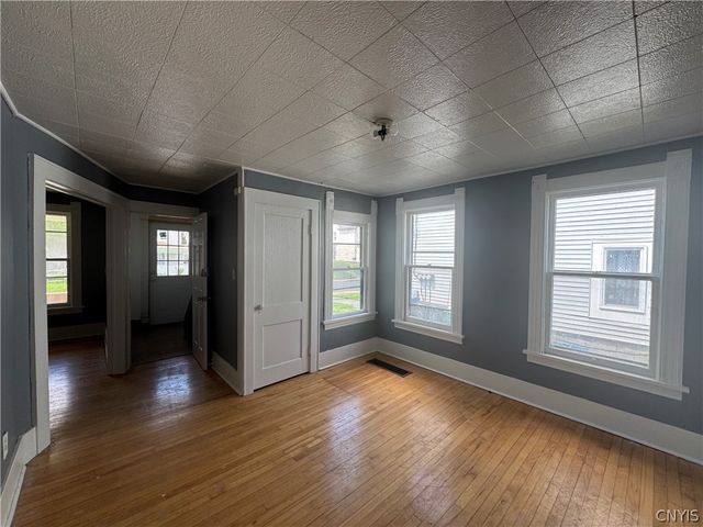 213 Freeman Avenue, Geddes, NY 13209