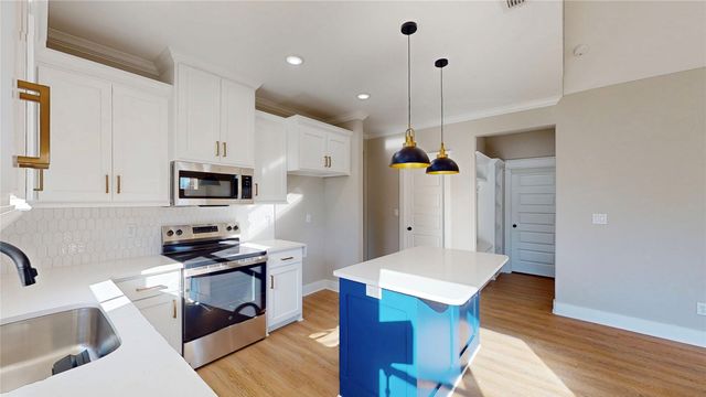 307 S Langham Street, Troup, TX 75789