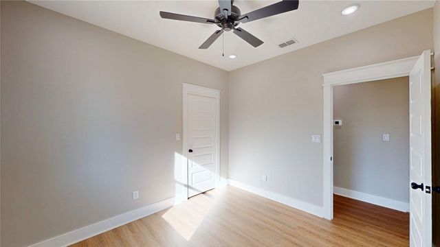 307 S Langham Street, Troup, TX 75789