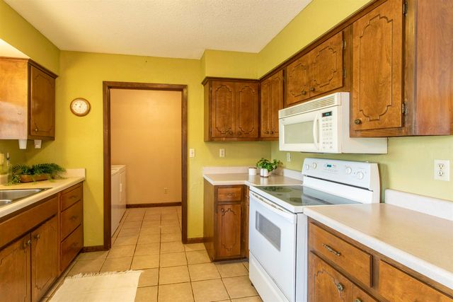 7 Winnebago Drive, Cherokee Village, AR 72529