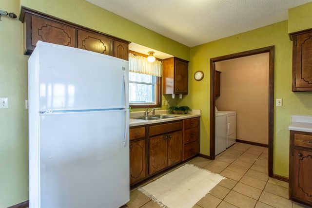 7 Winnebago Drive, Cherokee Village, AR 72529