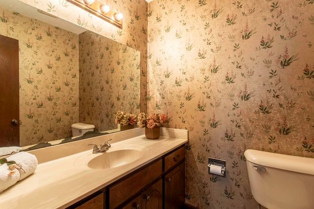 7 Winnebago Drive, Cherokee Village, AR 72529