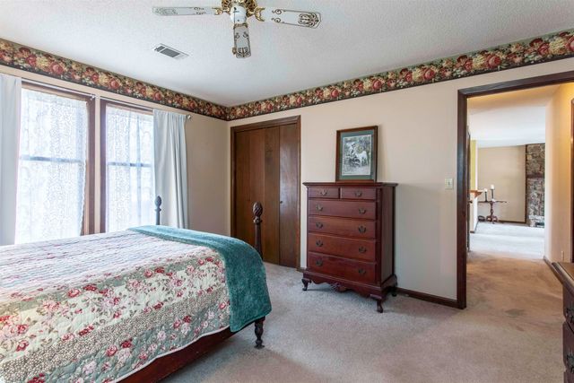 7 Winnebago Drive, Cherokee Village, AR 72529