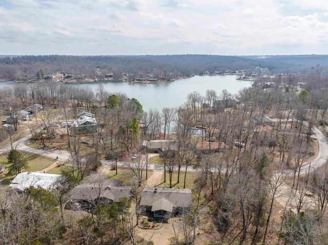 7 Winnebago Drive, Cherokee Village, AR 72529