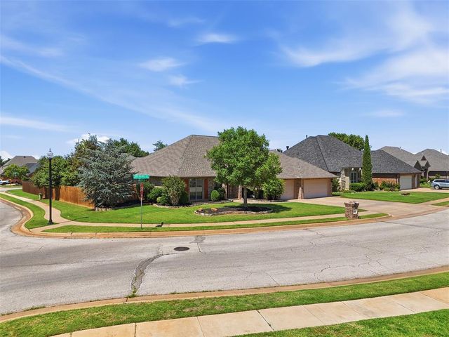 1713 NW 182nd Street, Edmond, OK 73012